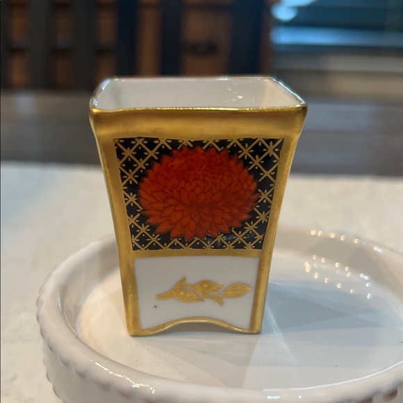1961-74 Chrysanthemum Abbeydale Duffield Derbyshire Bone China Mini Vase England - Picture 6 of 16